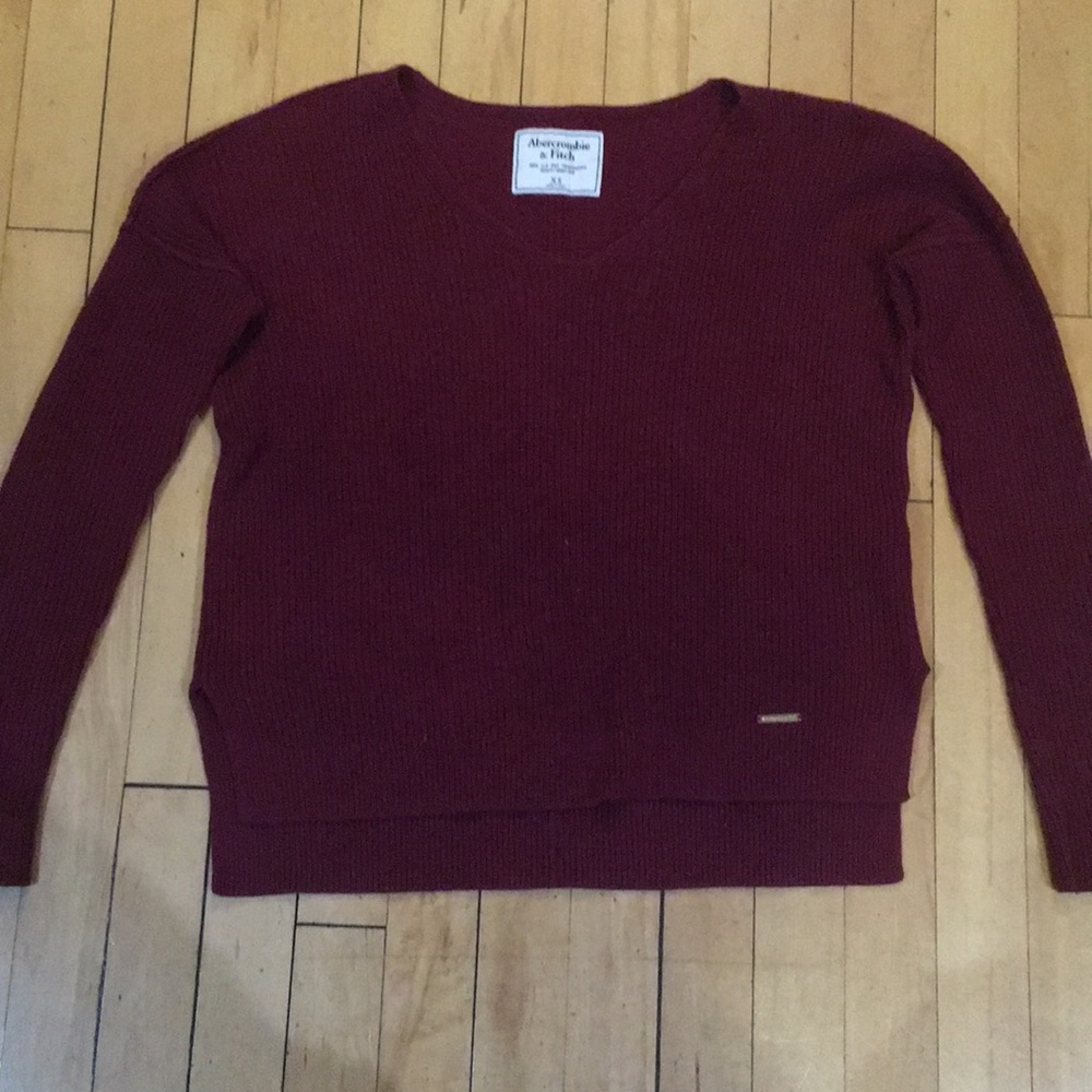 A&F Maroon Sweater. Barely worn.